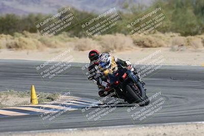 media/Nov-16-2025-Race Pace (Sun) [[8c5fa54630]]/Non Verified Riders (1st 20 Minutes)/2-Turn 10 (1010am)/